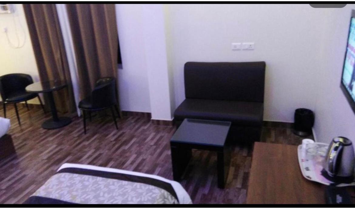 Aster Inn - Near Taj Mahal Agra  Eksteriør bilde